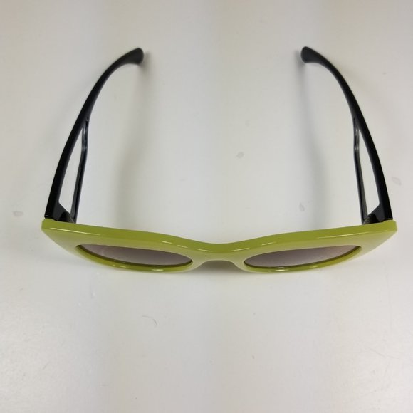 Rounded cat eye sunglasses with clear window detail on the arms - Picture 5 of 5